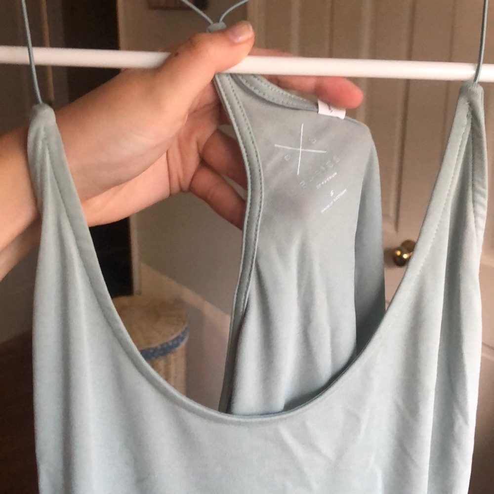 Pacsun basic tank - Picture 3 of 3